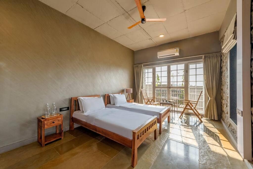 Stone Mansion By Phoenix Stays Igatpuri Eksteriør billede