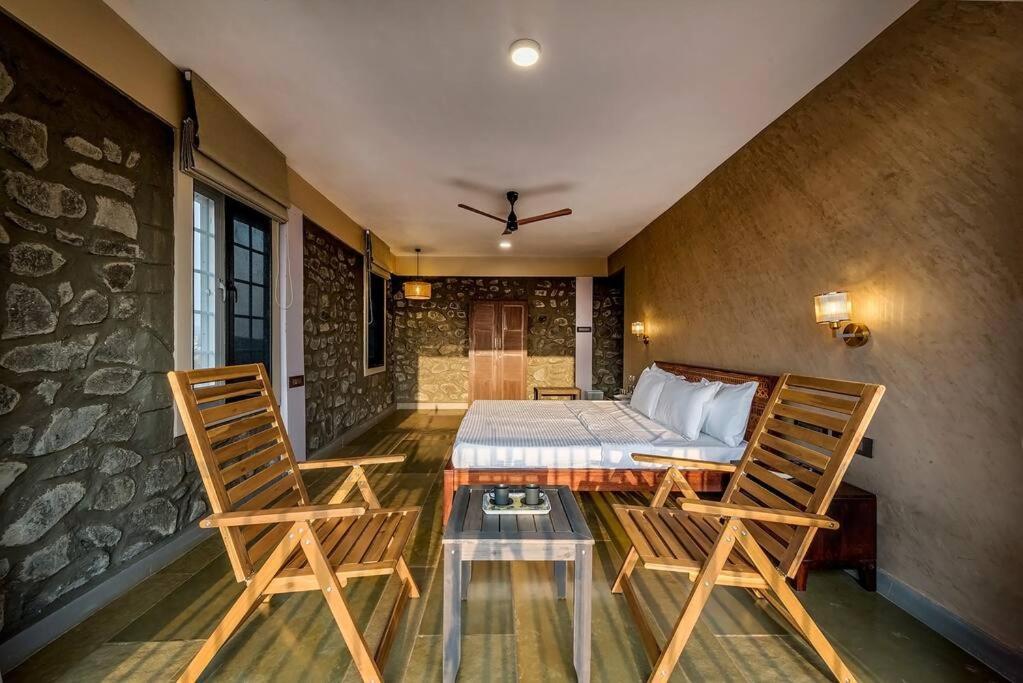 Stone Mansion By Phoenix Stays Igatpuri Eksteriør billede