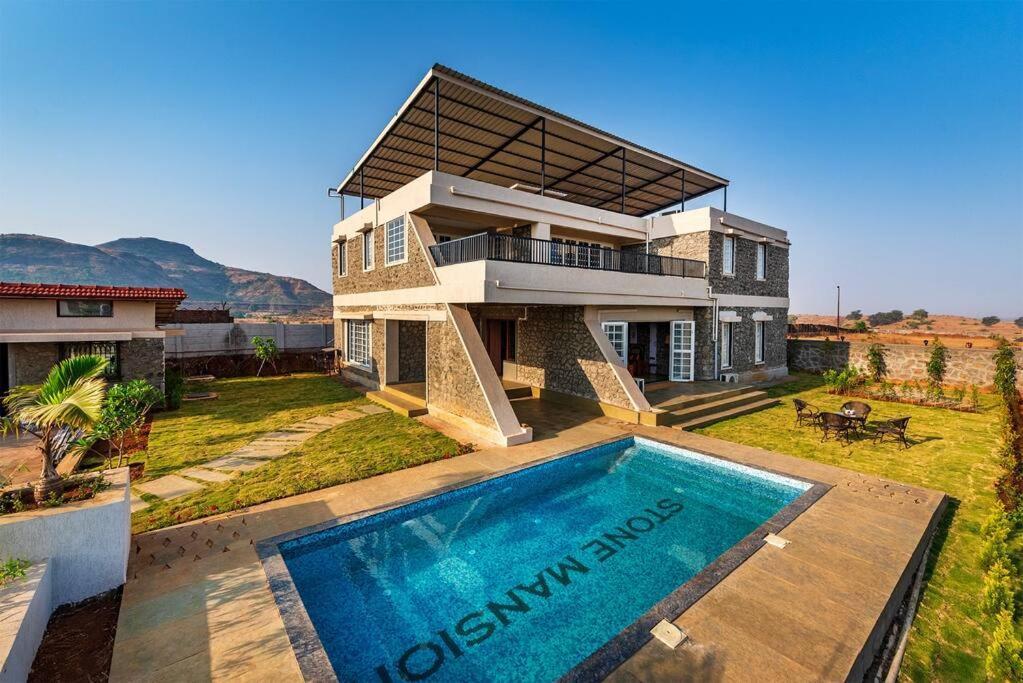 Stone Mansion By Phoenix Stays Igatpuri Eksteriør billede