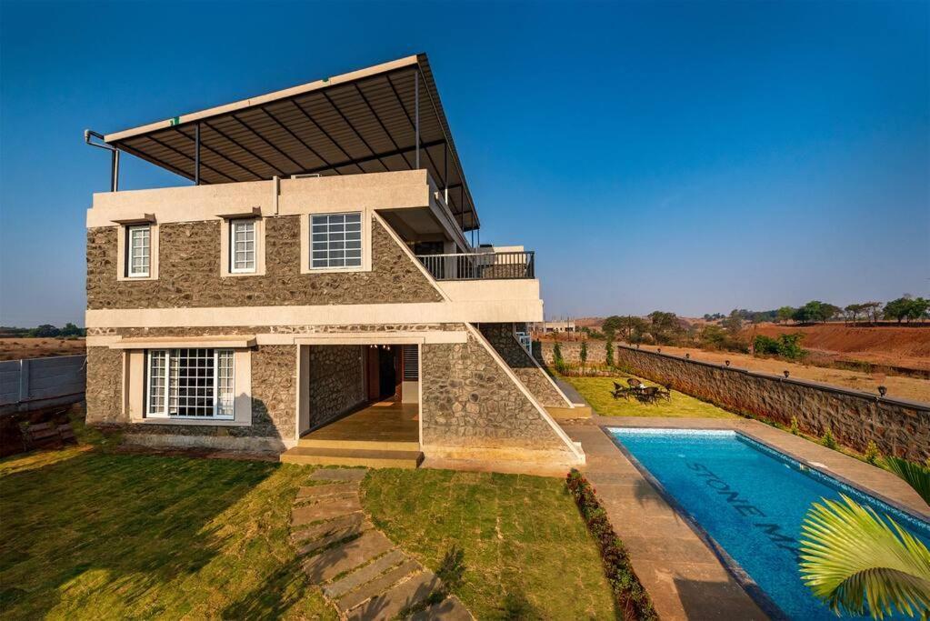 Stone Mansion By Phoenix Stays Igatpuri Eksteriør billede