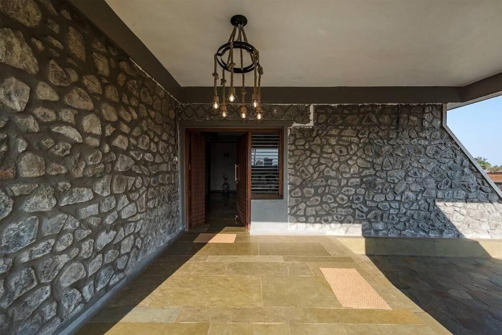 Stone Mansion By Phoenix Stays Igatpuri Eksteriør billede