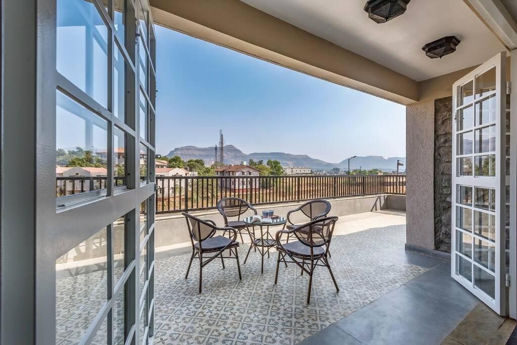 Stone Mansion By Phoenix Stays Igatpuri Eksteriør billede