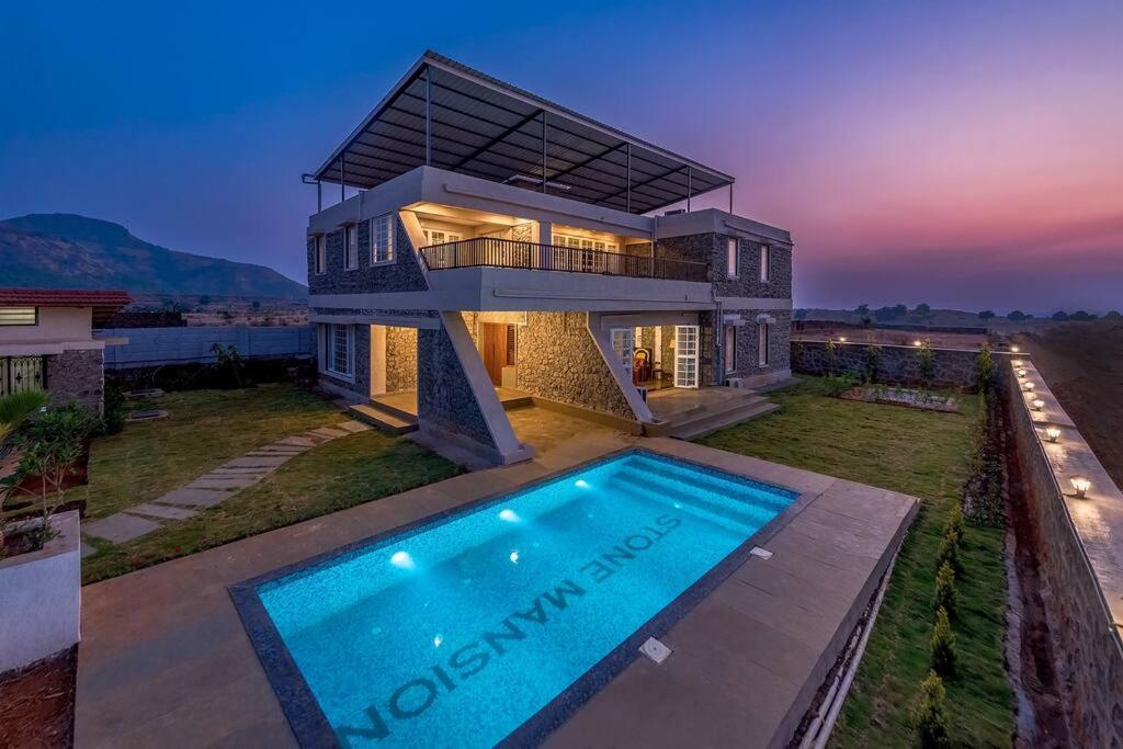 Stone Mansion By Phoenix Stays Igatpuri Eksteriør billede